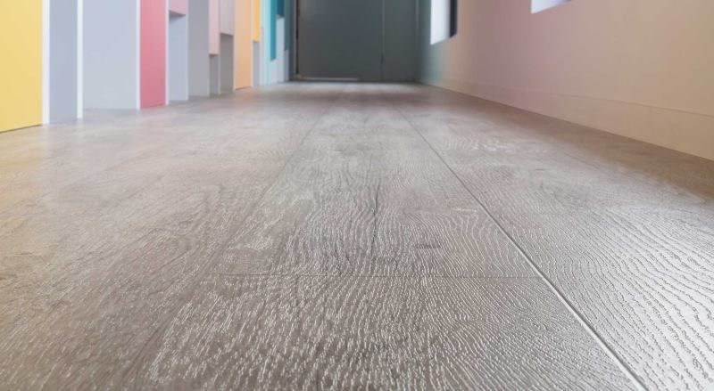 Линолеум бытовой "IVC" Woodlike Cousteau W06 (3м) — купить в Нефтеюганске